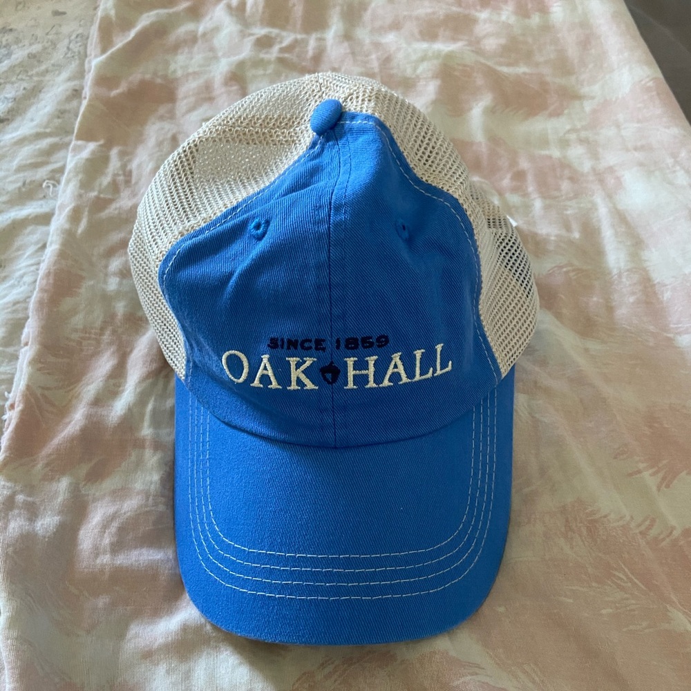 Oak Hall Hat